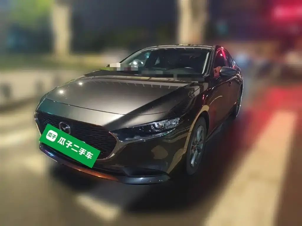 Mazda 3 Axela 2023 из CN, фото 2