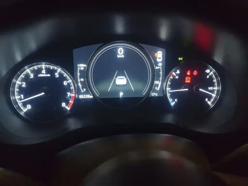 Mazda 3 Axela 2023 из CN, фото 6