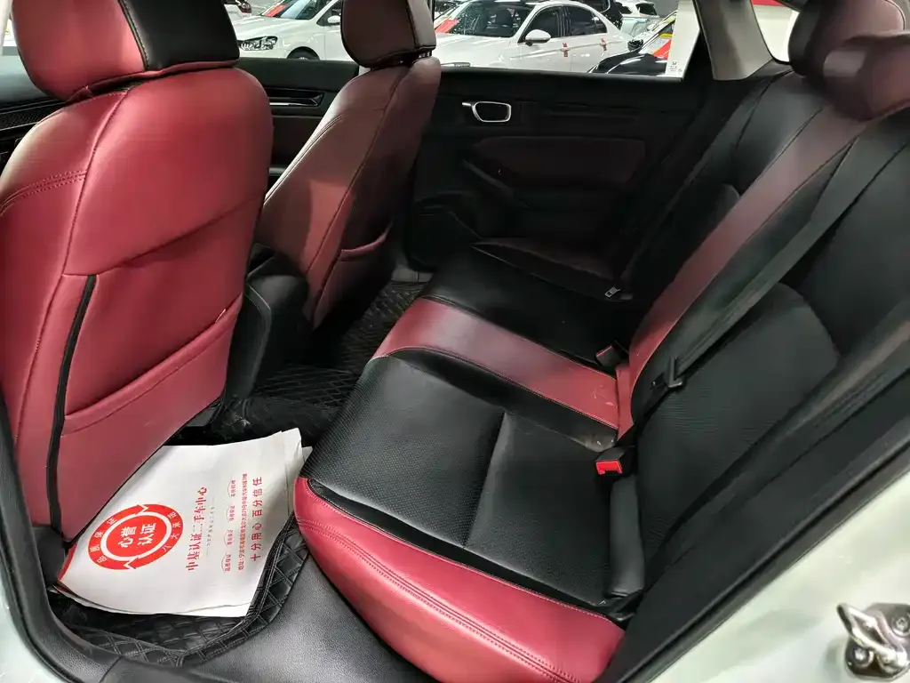 Honda Civic — фото 4