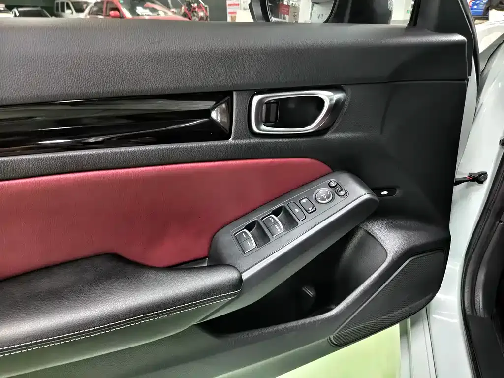 Honda Civic — фото 7