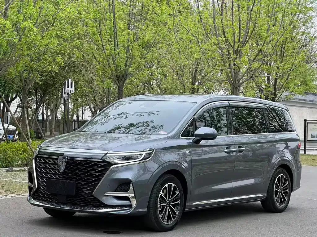 Roewe iMAX8 — фото 1