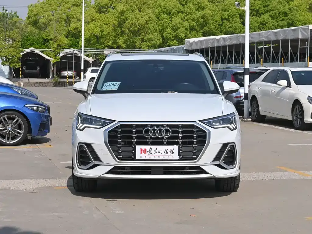 Audi Q3 2021 из CN, фото 8
