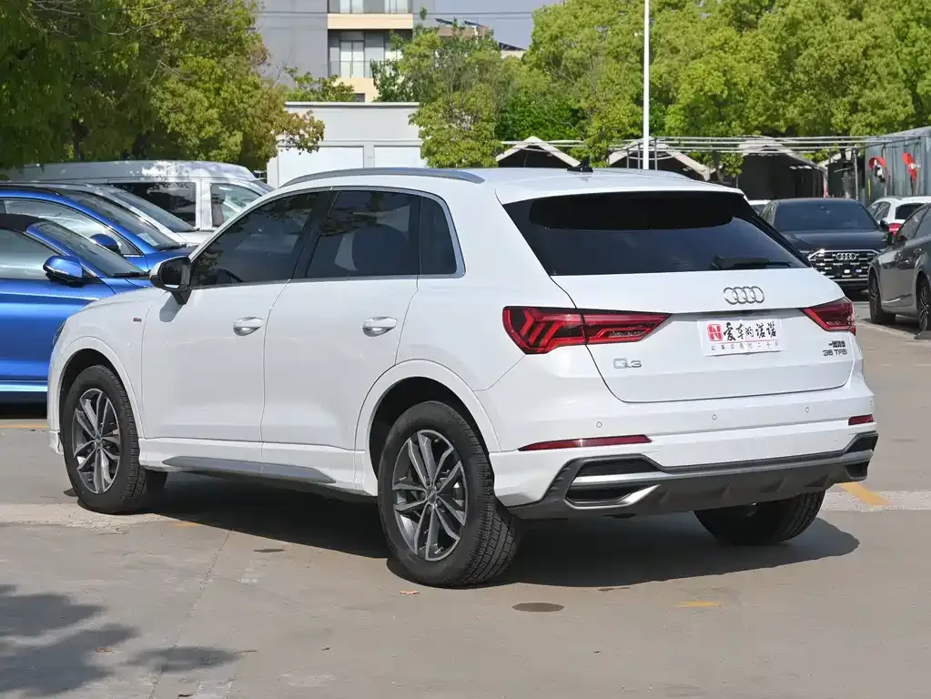 Audi Q3 2021 из CN, фото 5