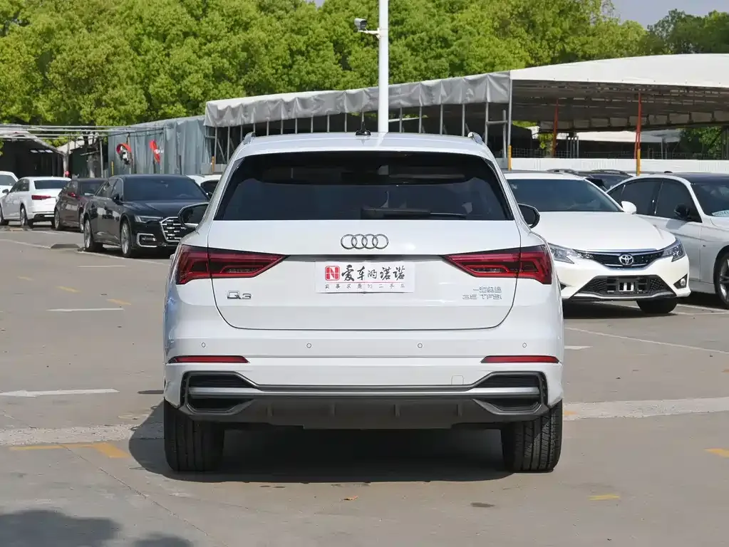 Audi Q3 2021 из CN, фото 3