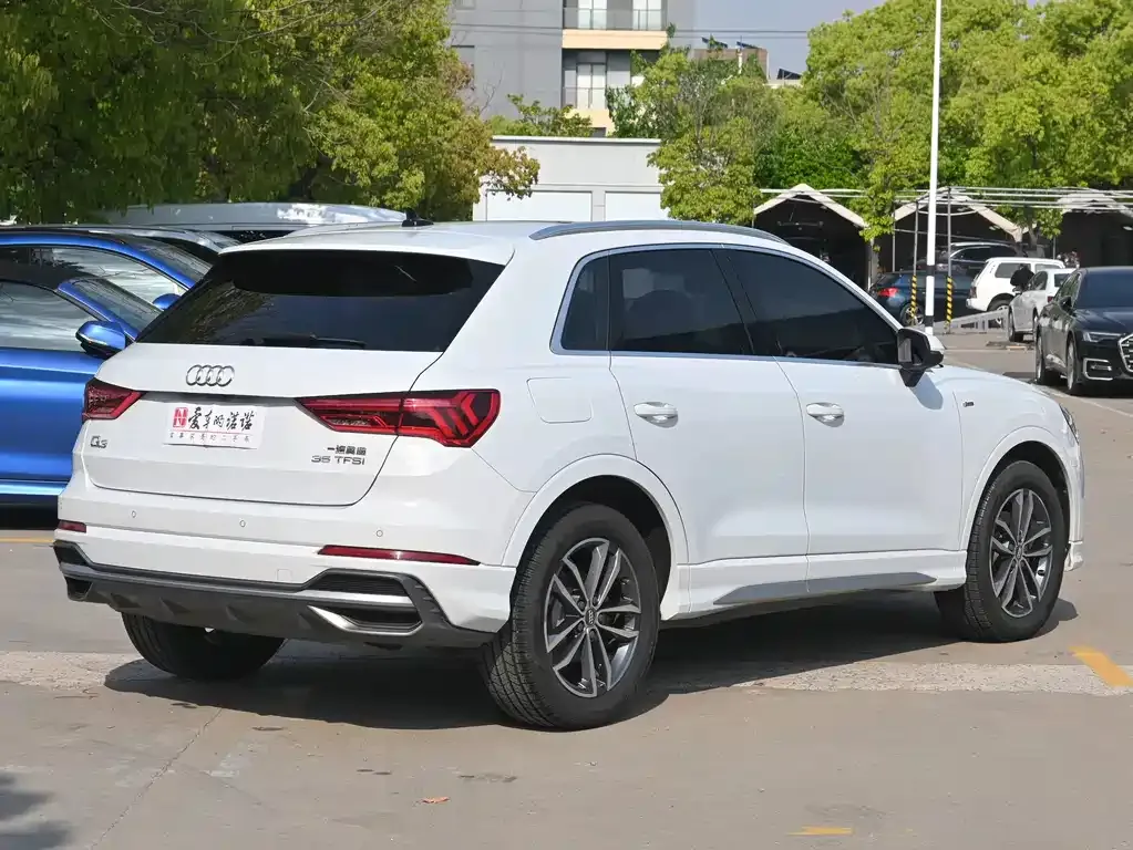 Audi Q3 2021 из CN, фото 10