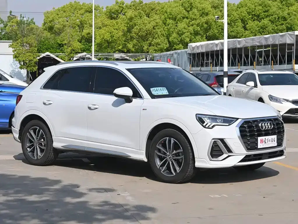 Audi Q3 2021 из CN, фото 9