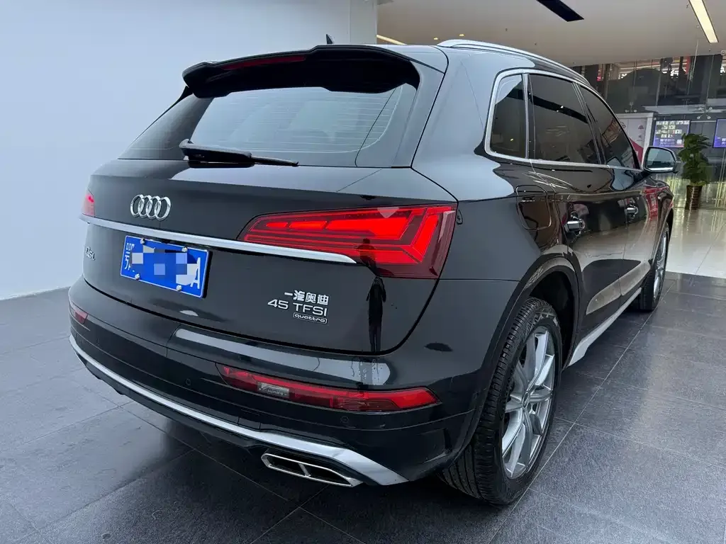 Audi Q5L 2021 из CN, фото 7