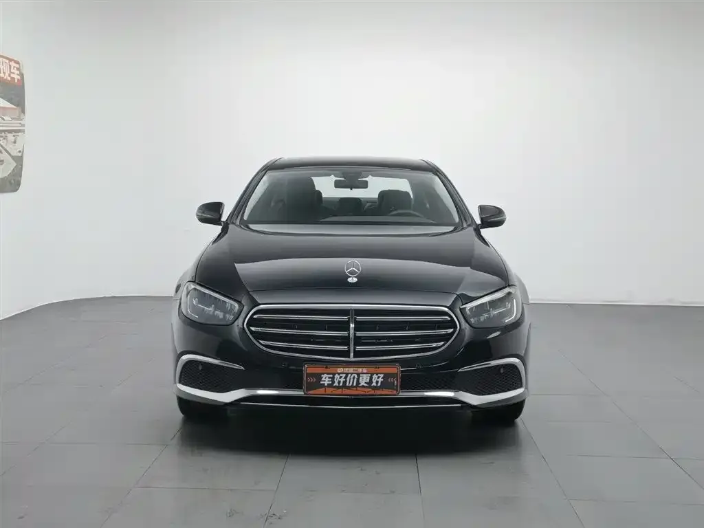 Mercedes-Benz E-Class — фото 6
