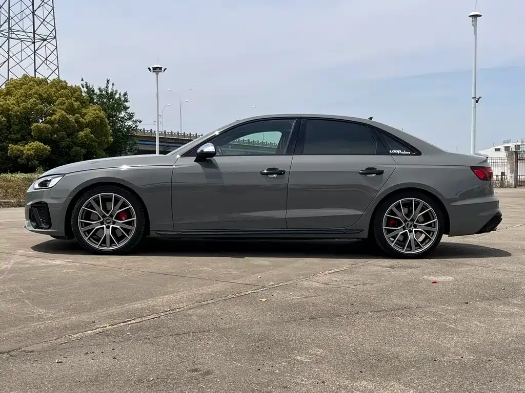 Audi S4 — фото 7