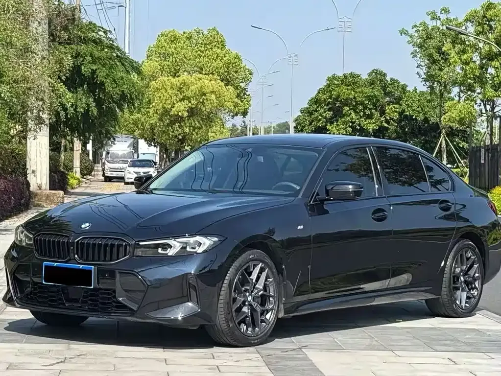 BMW 3 Series — фото 1
