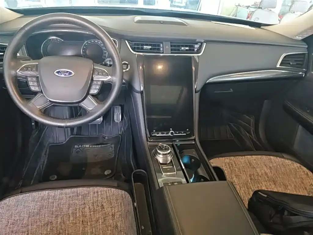 Ford Taurus 2021 из CN, фото 5