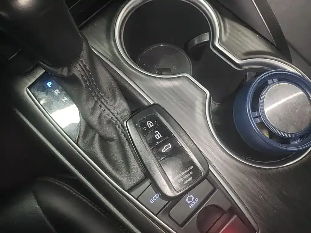 Toyota Camry 2022 из CN, фото 10