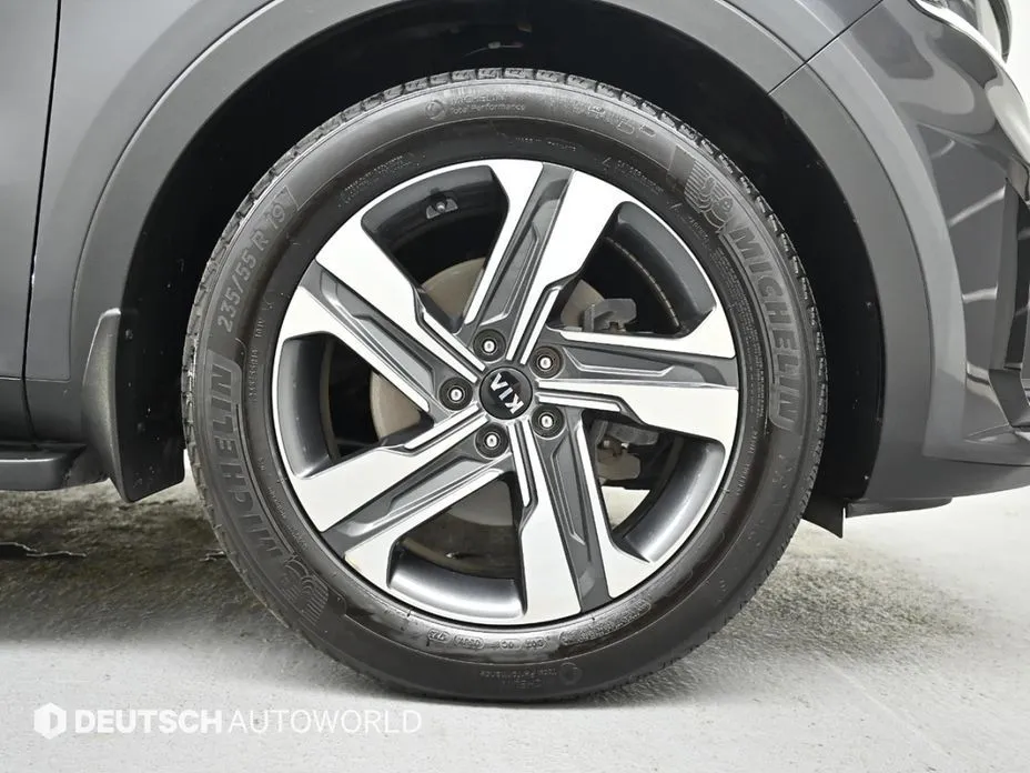 Kia Sorento — фото 10