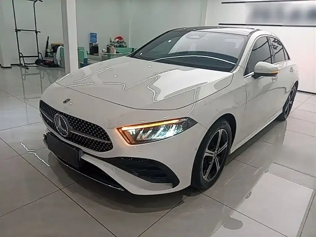 Mercedes-Benz A-Class — фото 1