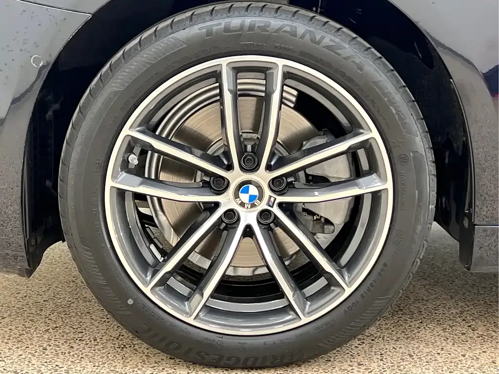 BMW 5 Series — фото 6