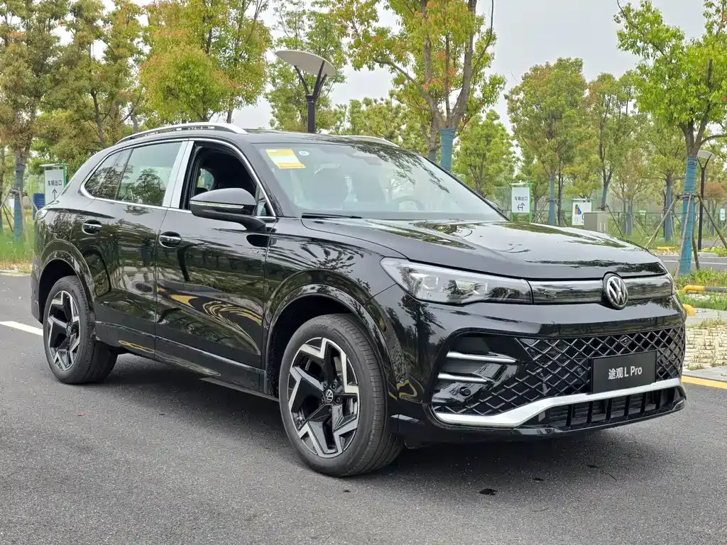 Volkswagen Tiguan L 2026 из CN, фото 2