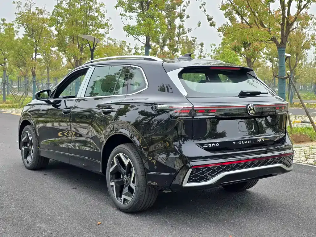 Volkswagen Tiguan L 2026 из CN, фото 3