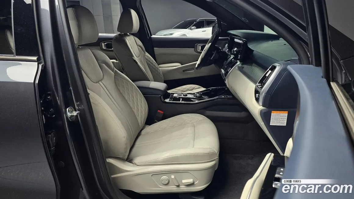 Kia Sorento — фото 5