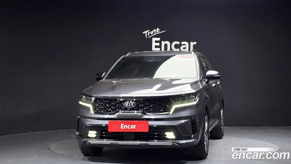 Kia Sorento — фото 6