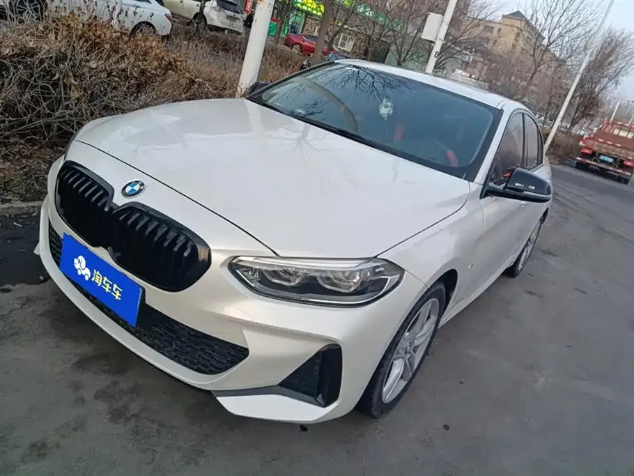 BMW 1 Series — фото 1