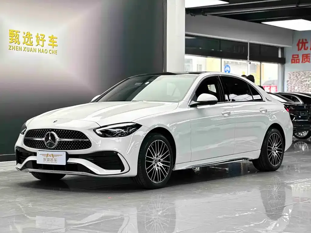 Mercedes-Benz C-Class — фото 1