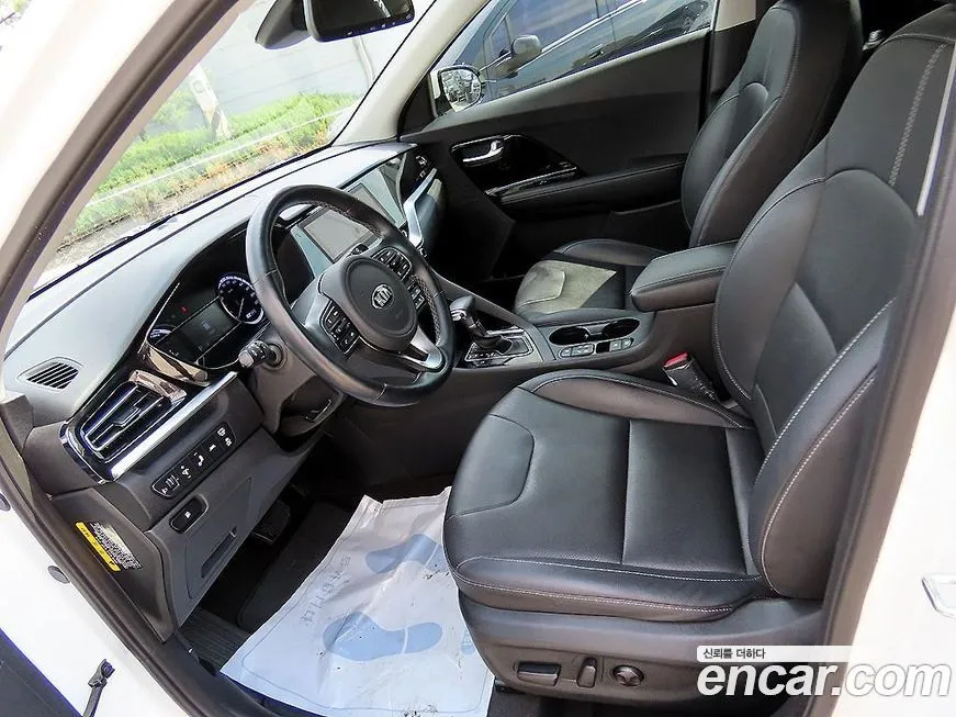 Kia Niro — фото 10