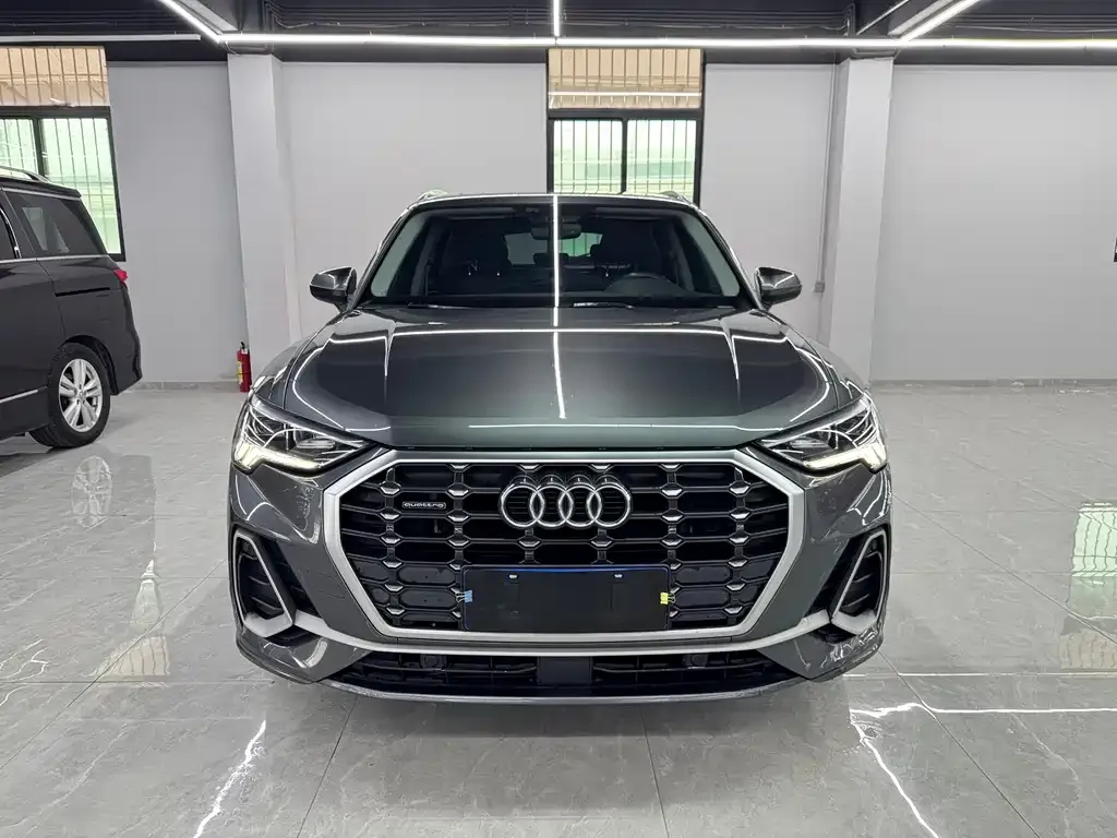 Audi Q3 — фото 4