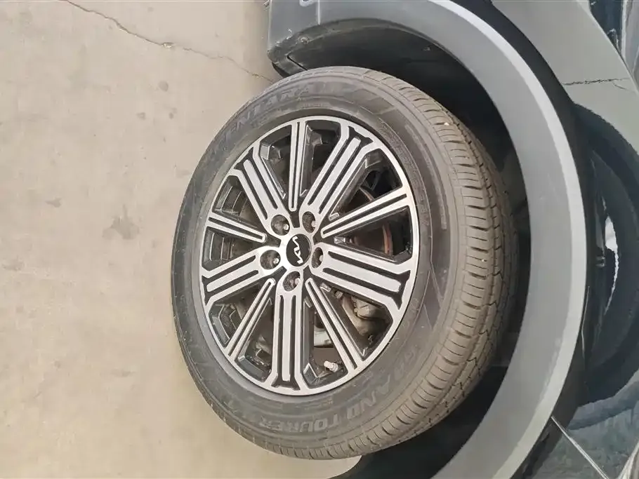 Kia Sportage — фото 10