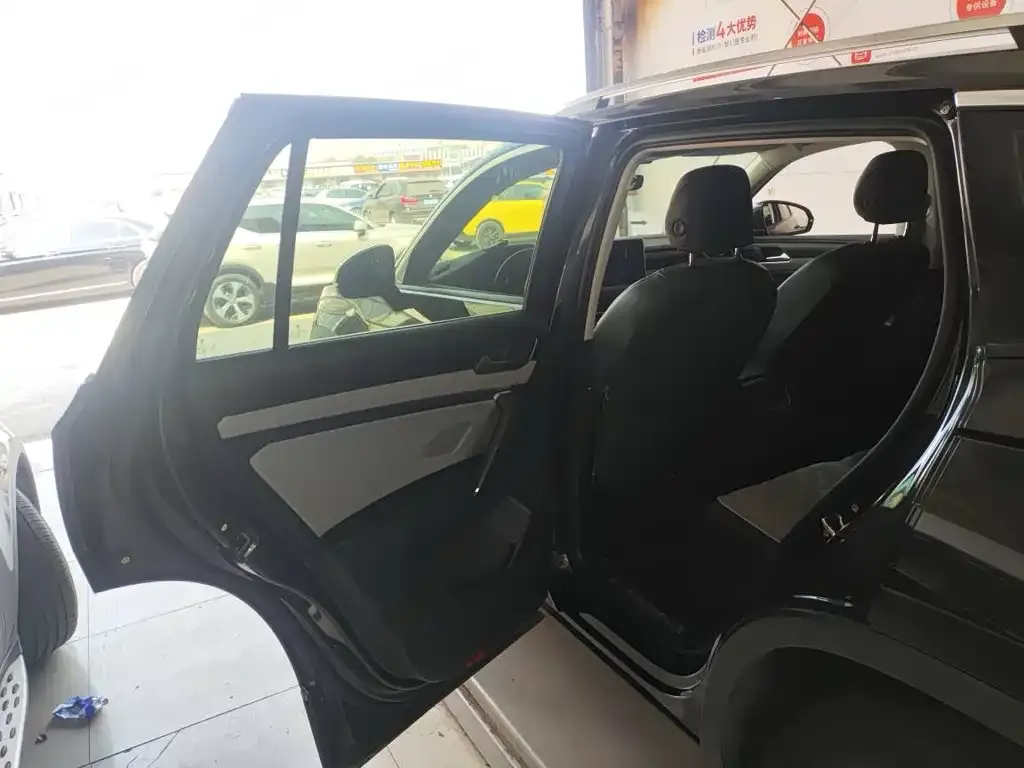 Volkswagen Tayron 2022 из CN, фото 3
