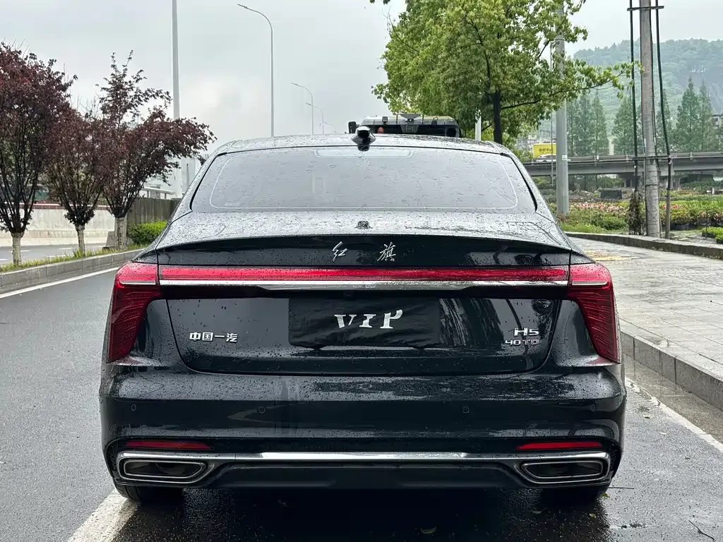 Hongqi H5 — фото 4
