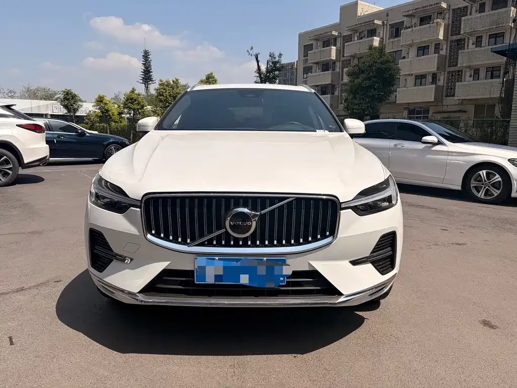 Volvo XC60 — фото 2