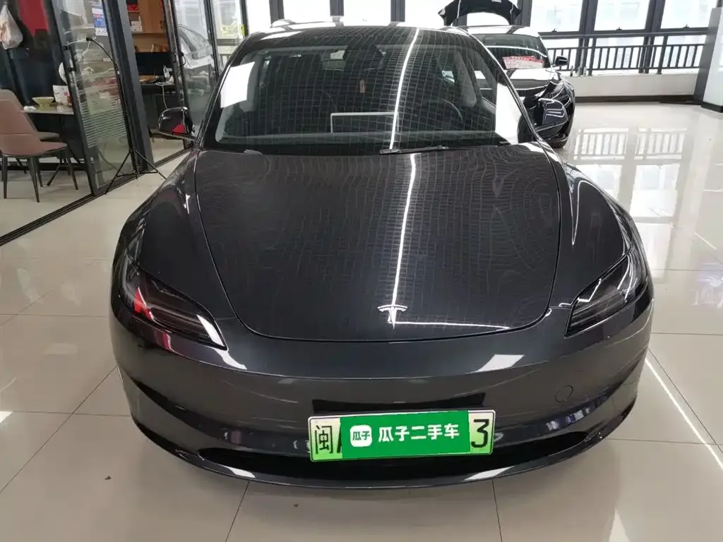 Tesla Model 3 — фото 6