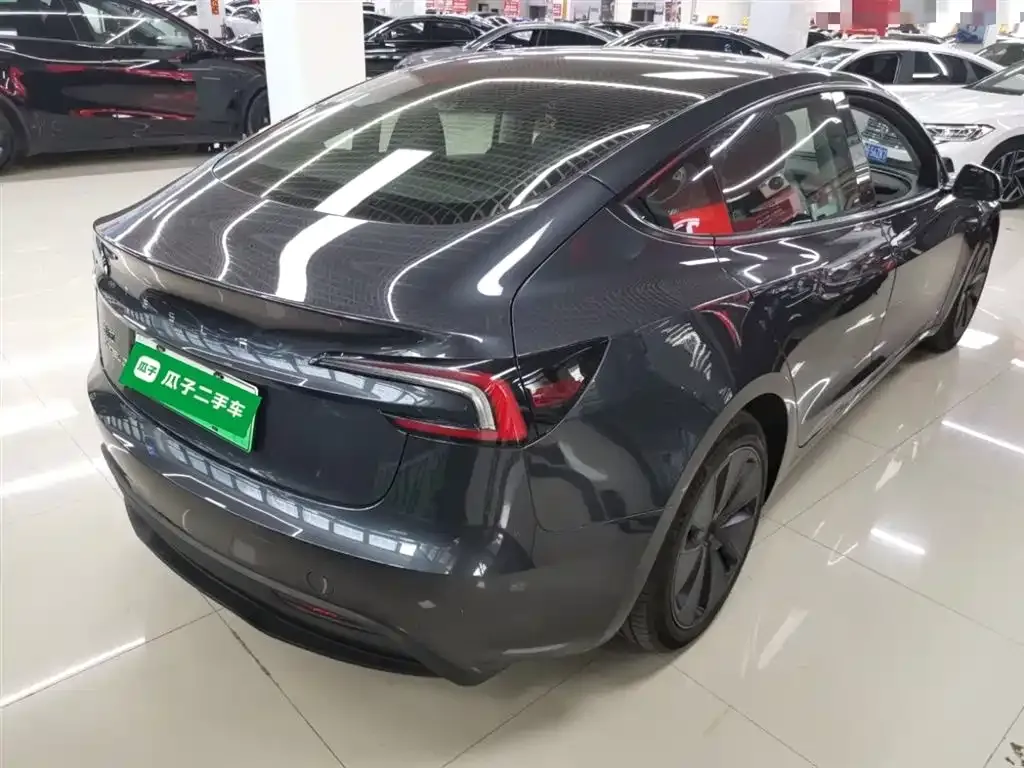 Tesla Model 3 — фото 5