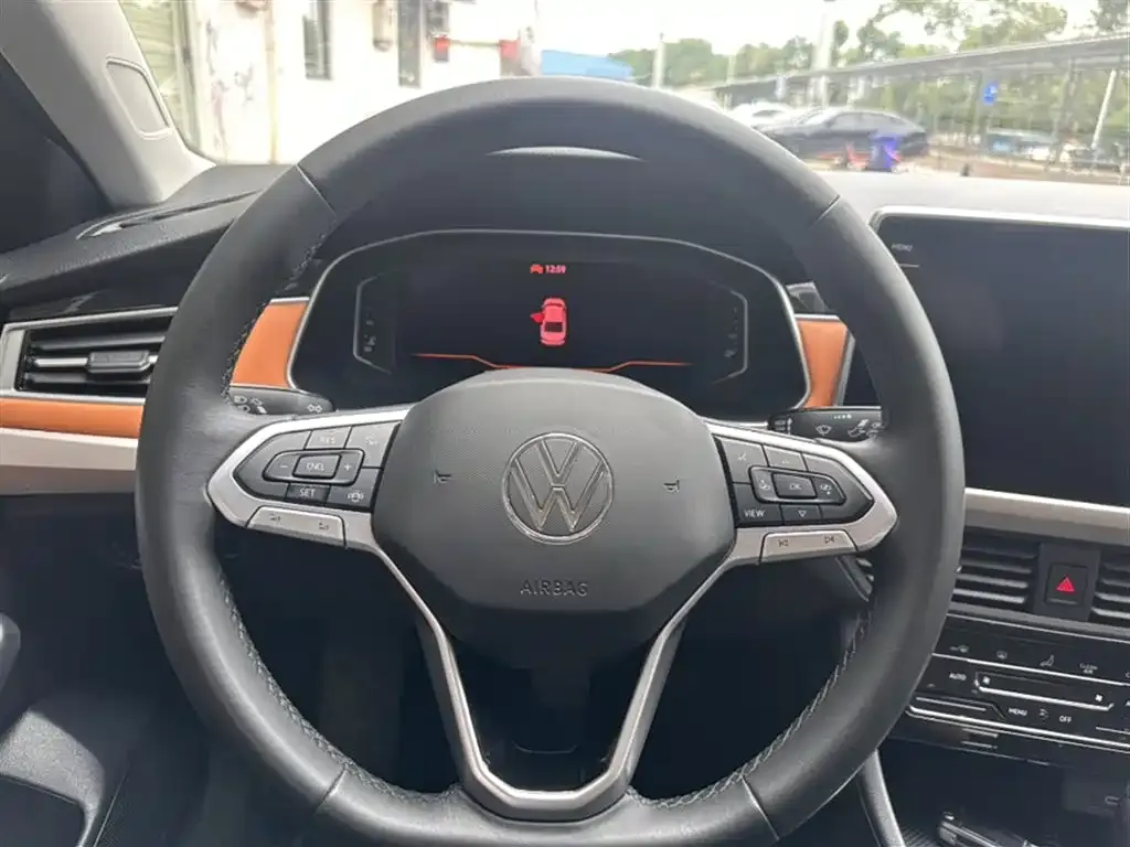 Volkswagen Bora 2023 из CN, фото 3