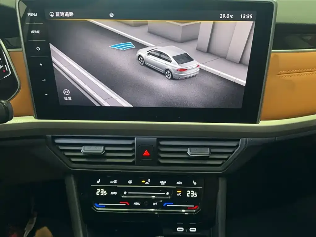 Volkswagen Bora 2023 из CN, фото 2