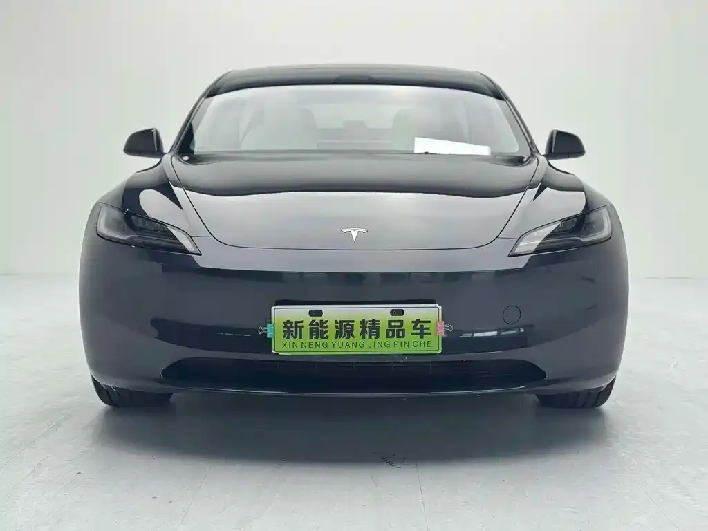 Tesla Model 3 — фото 4
