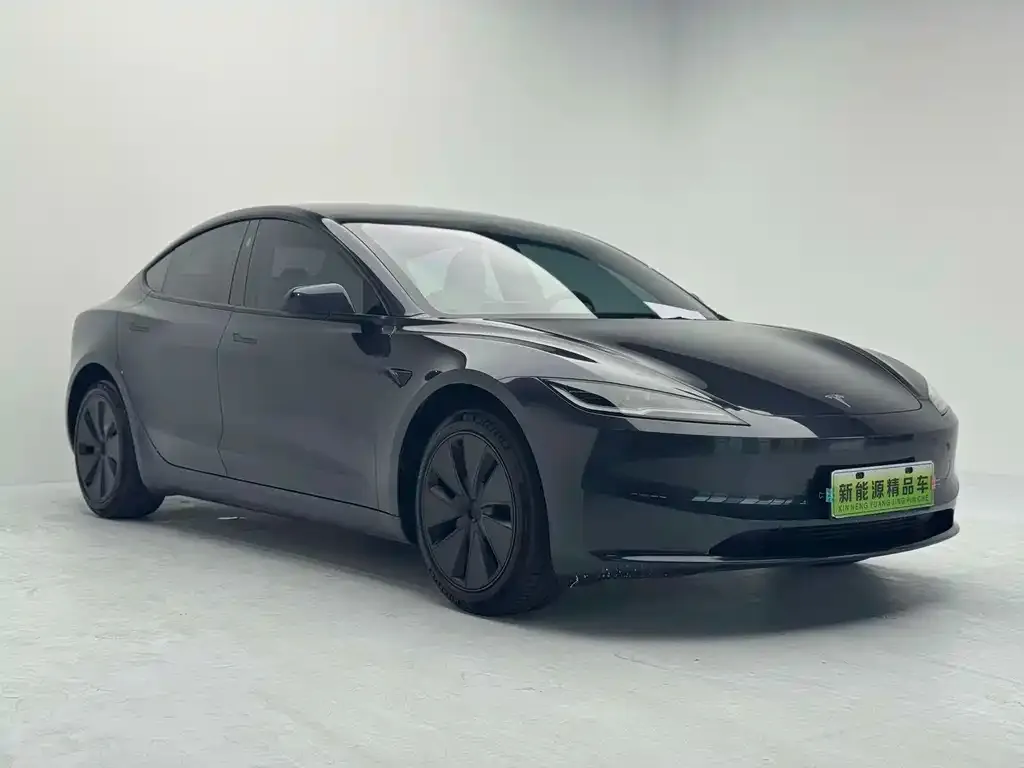 Tesla Model 3 — фото 7