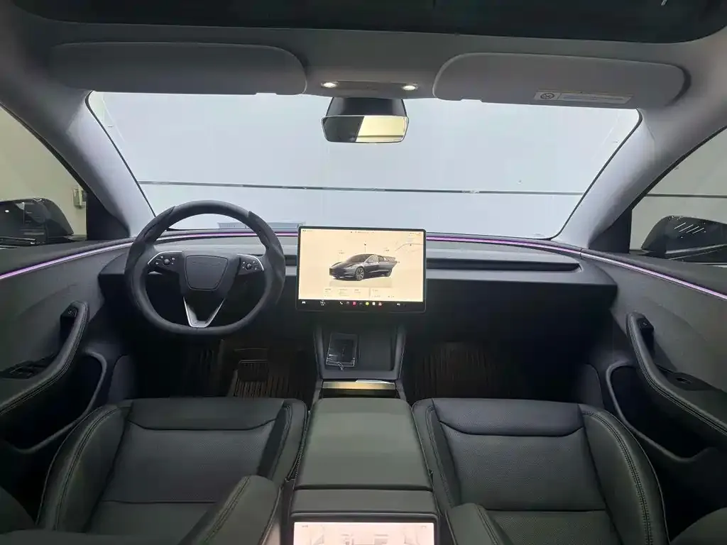 Tesla Model 3 — фото 9