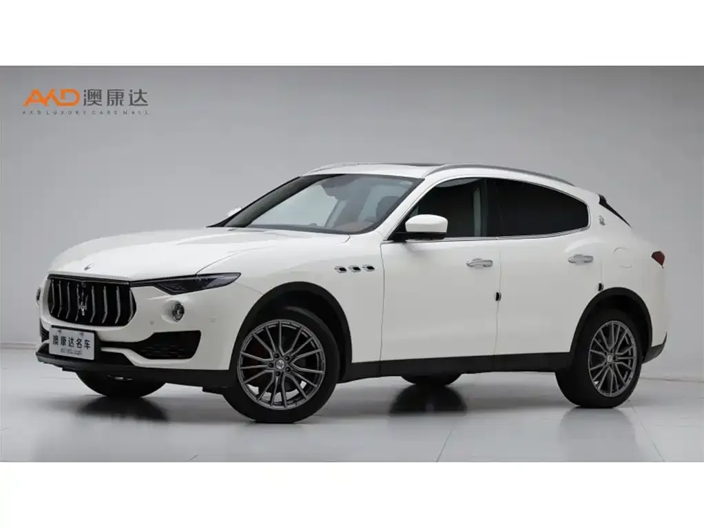 Maserati Levante — фото 1