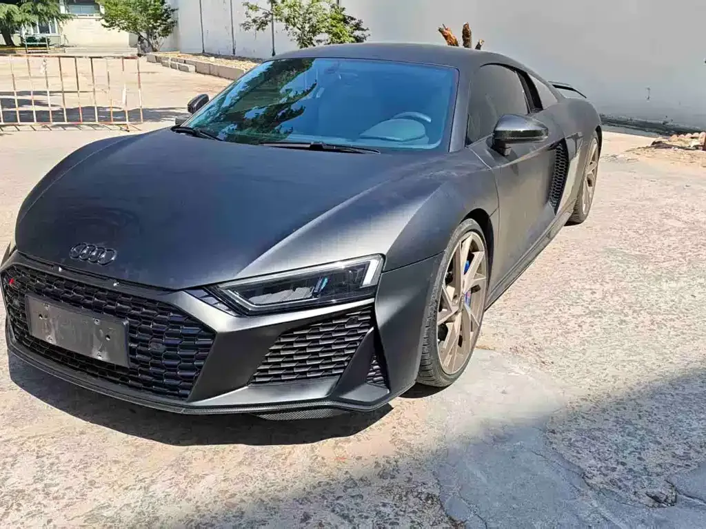 Audi R8