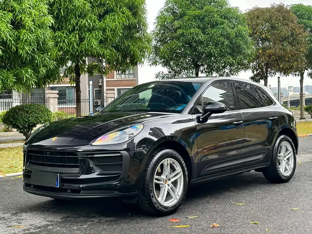 Porsche Macan — фото 1