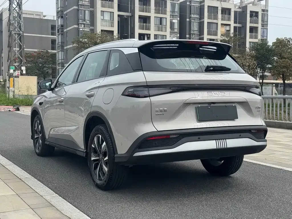 BYD Seal 05 DM-i — фото 4