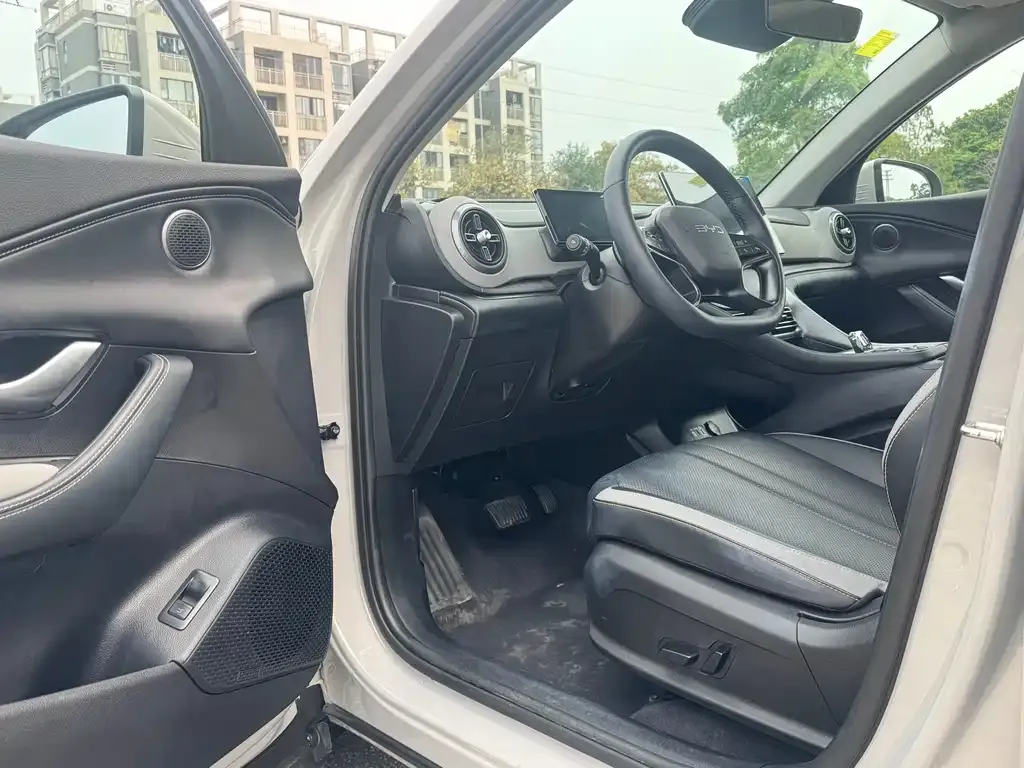 BYD Seal 05 DM-i — фото 2