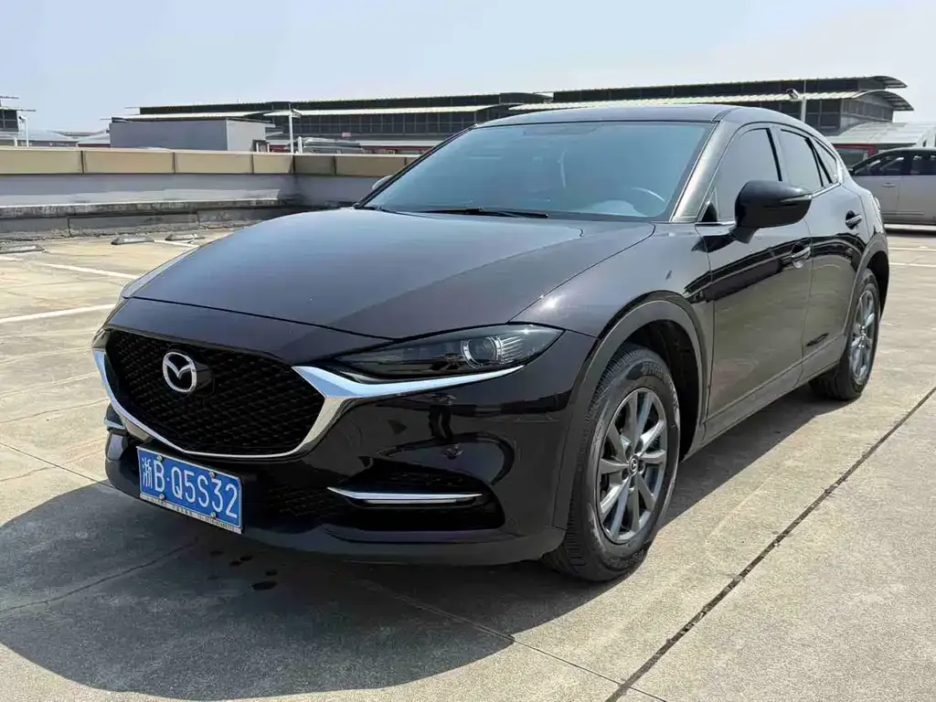 Mazda CX-4 — фото 1