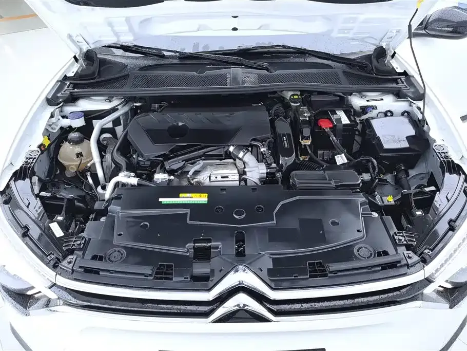 Citroen C5 X 2024 из CN, фото 8