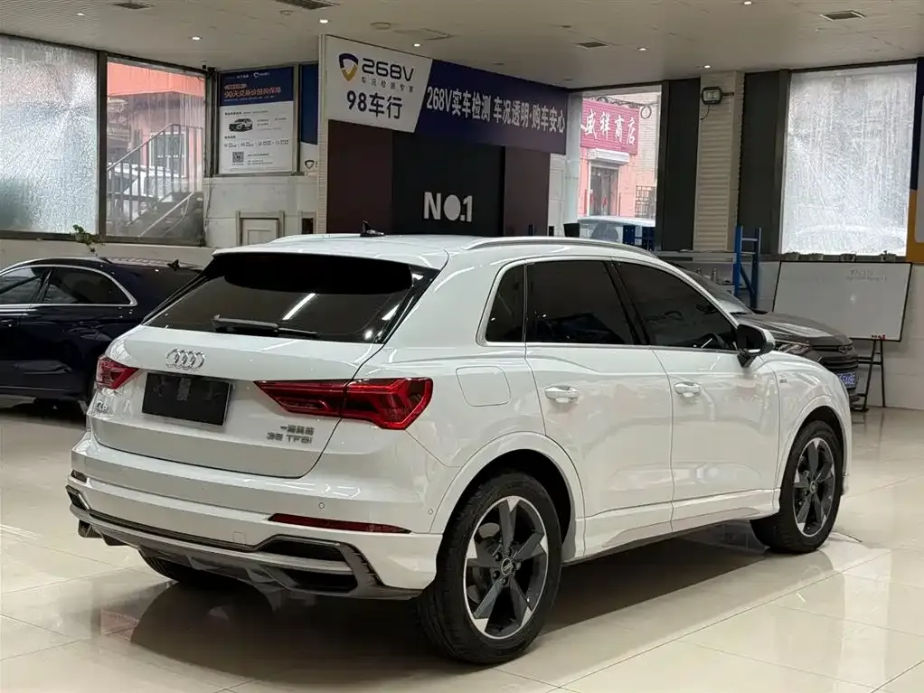 Audi Q3 — фото 6