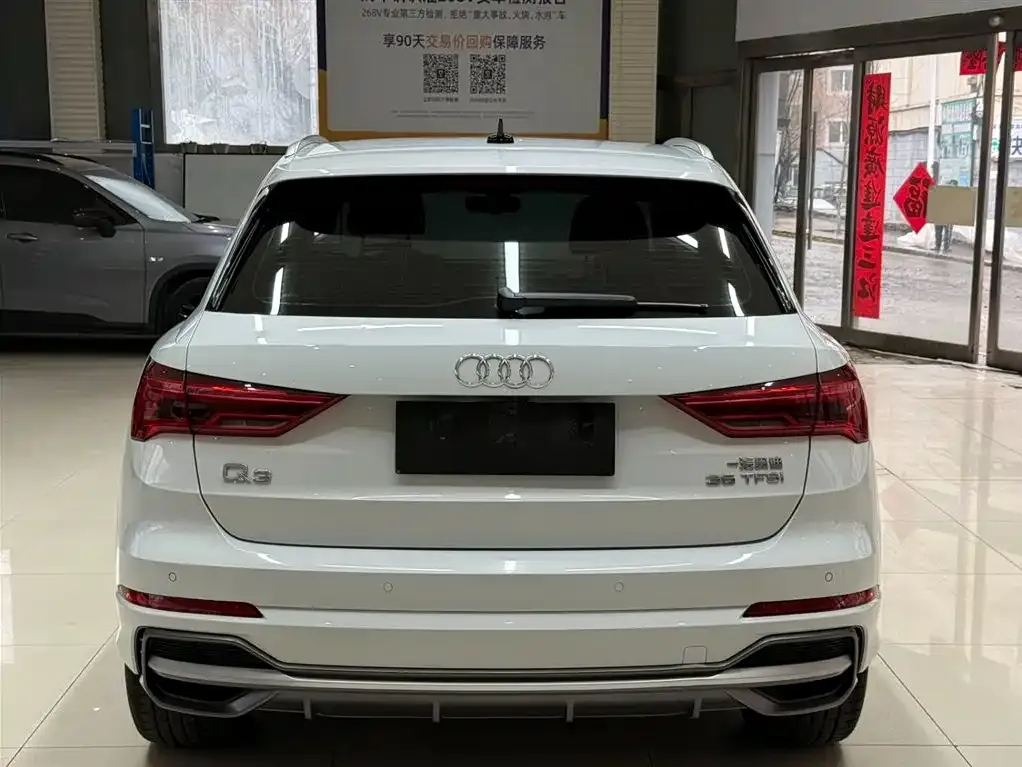 Audi Q3 — фото 10
