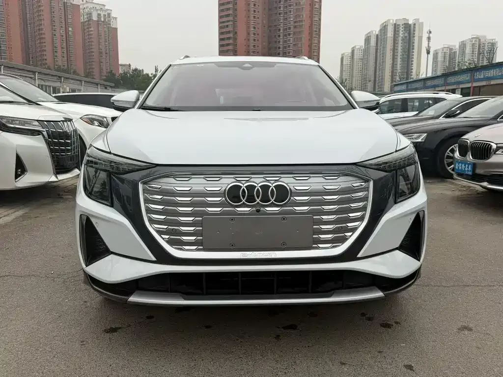 Audi Q5 e-tron 2022 из CN, фото 5