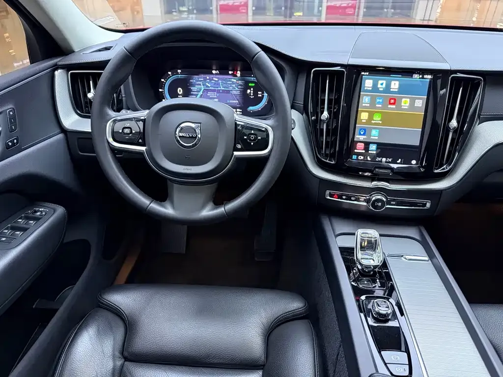 Volvo XC60 PHEV 2022 из CN, фото 4