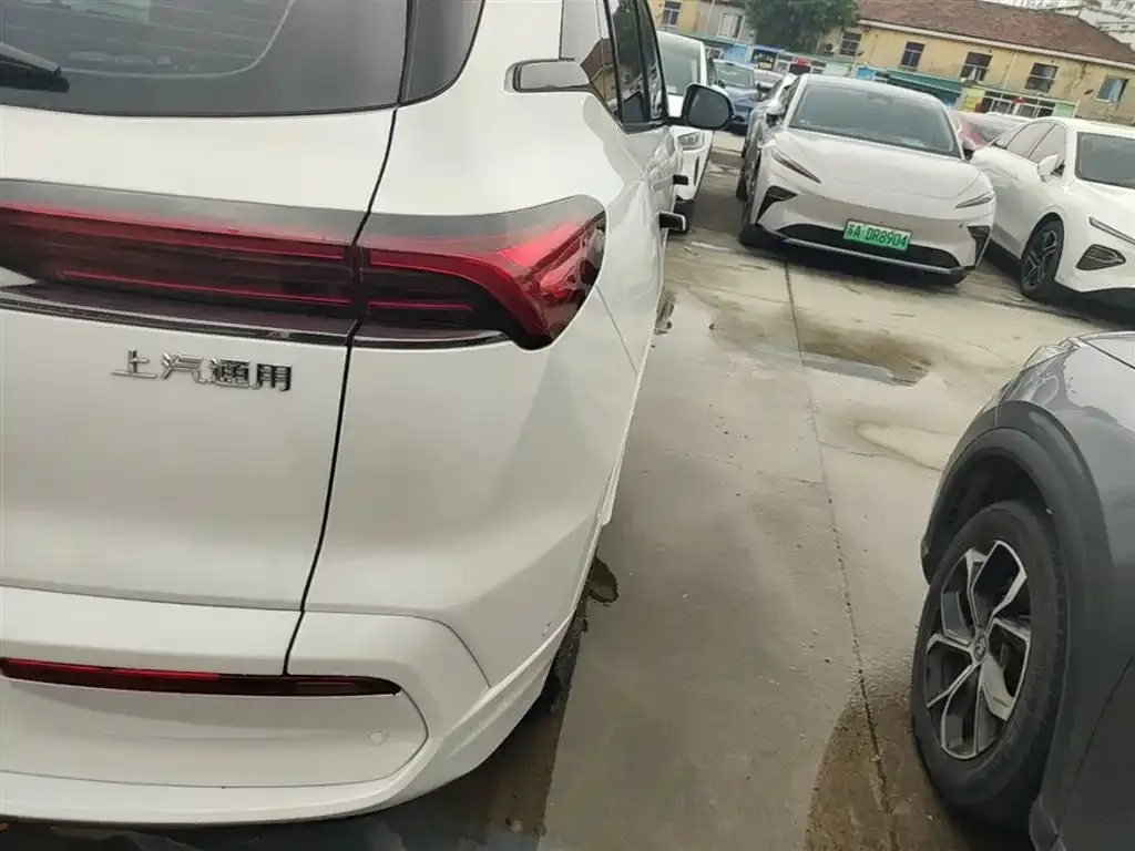 Buick E5 2023 из CN, фото 9